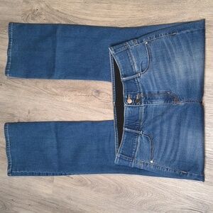 sac955 🧵APT 9 Bootcut Size 12 w/ 31.5” inseam Denim Jeans
